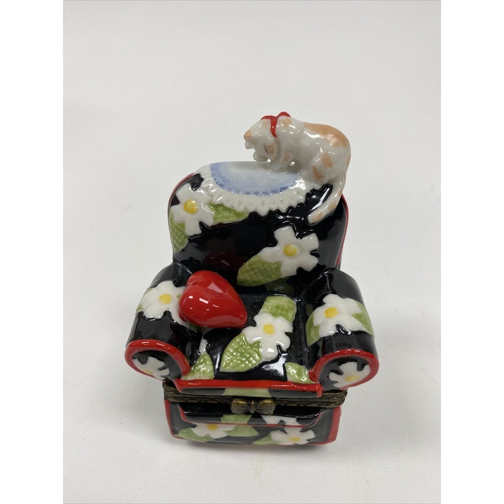 Mary Engelbreit Porcelain Trinket Box Floral Chair Heart Cat Hinged Enesco 1998 - Picture 3 of 11